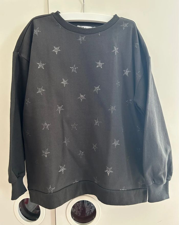 Sweat gris motif étoile taille 6/7 ans - photo numéro 2