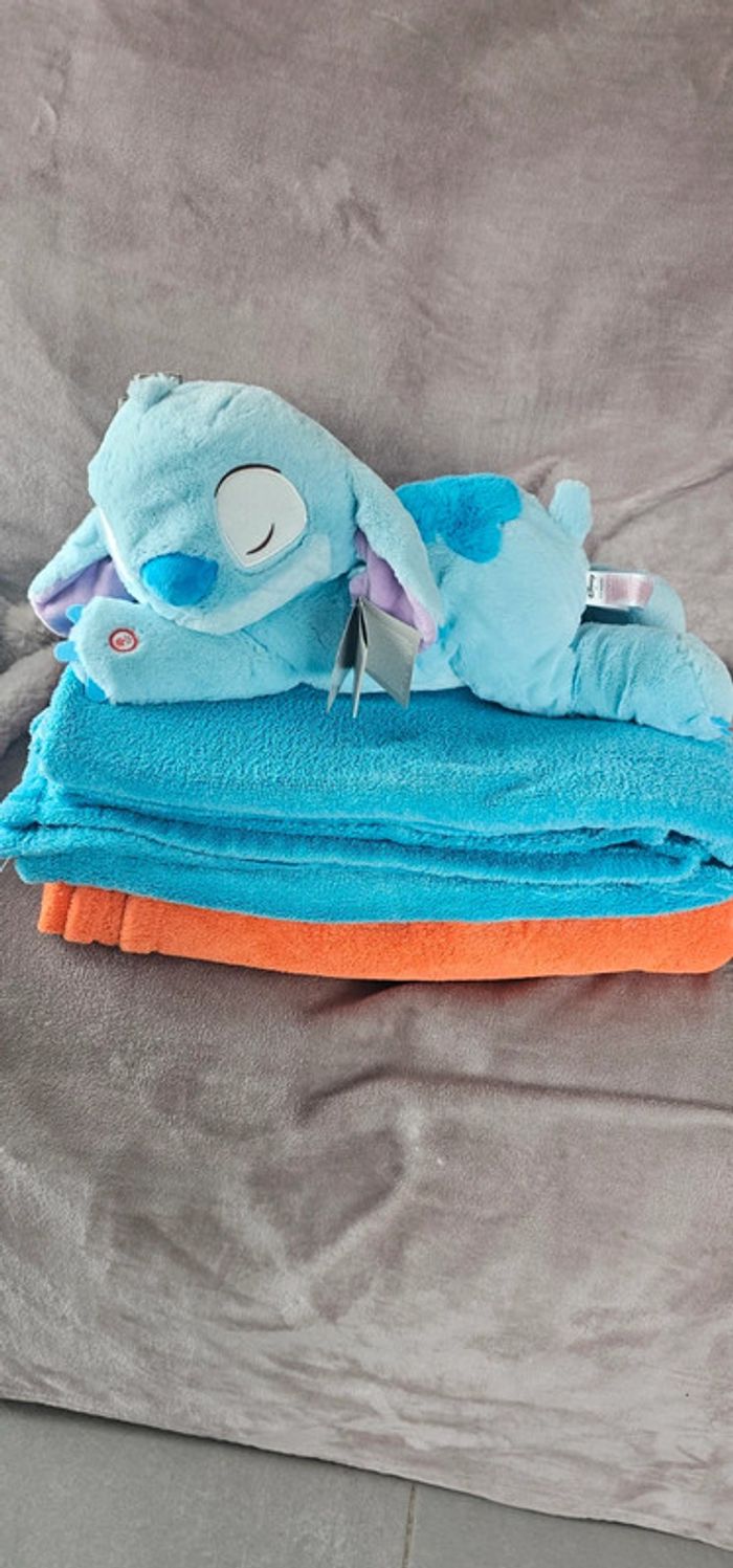 Peluche Stitch Disney qui s illumine 50 cm