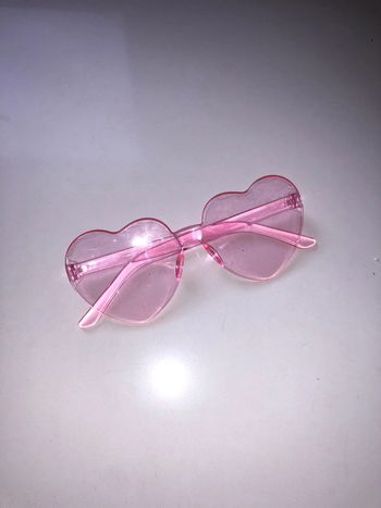Lunettes coeurs rose