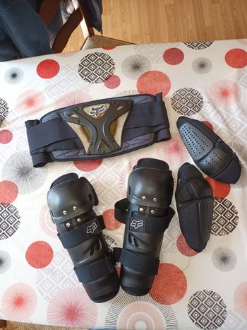 Lot protections moto enduro adulte ceinture tibias coudes