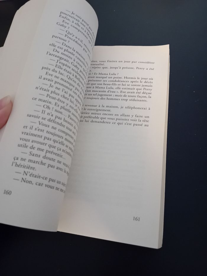 Livre "Les ombres du doute" - photo numéro 4