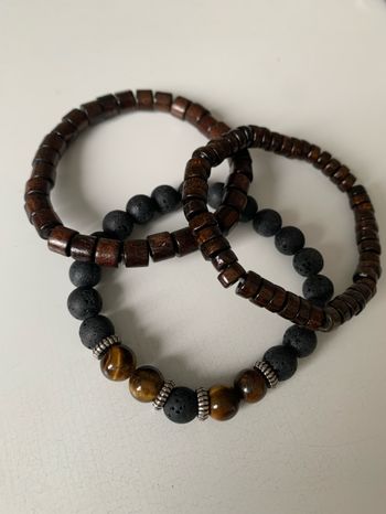 Lot 3 bracelets en perles de bois neufs