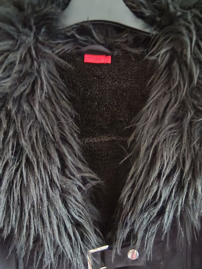 Manteau suédine noir col fausse fourrure - photo numéro 2