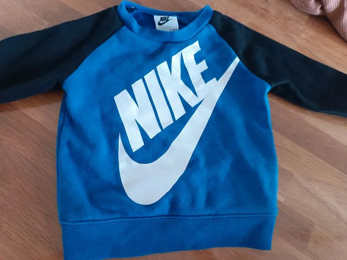 Ensemble jogging Nike 18 mois 86cm - photo numéro 3