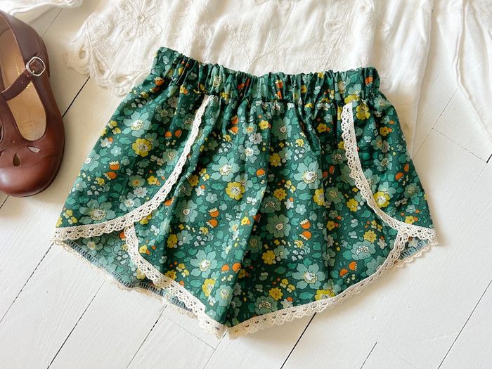 Ensemble short et noeud créatrice liberty betsy 8 ans - photo numéro 3