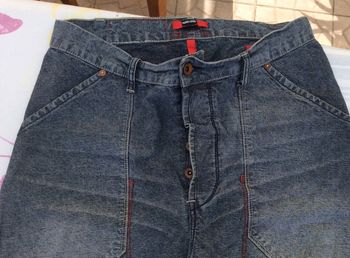 Jean Teddy Smith taille US 32 soit 42 en France