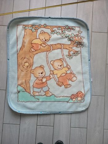 Couverture apaisse et toute douce 91/77 cms