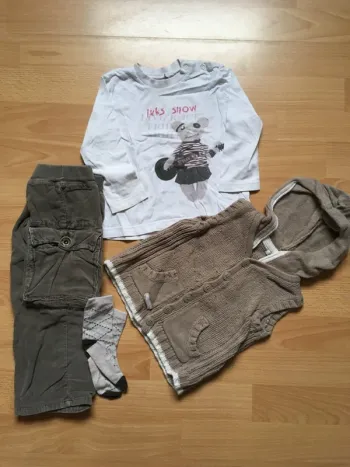 Ensemble ikks 18 mois