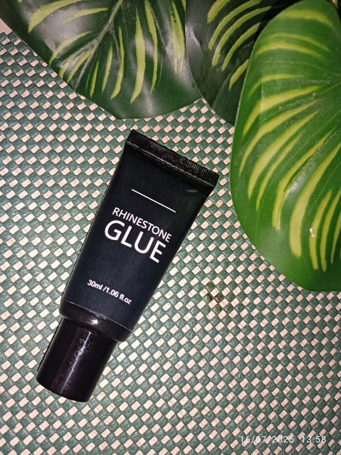 🔸Gros tube de Rhinestone Glue, Neuf🔸 - photo numéro 3