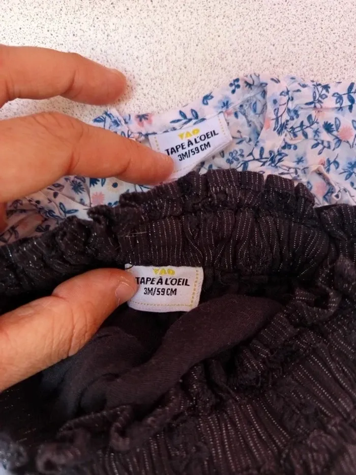 Blouse avec jupe tape l oeil très bonne état taille 3mois - photo numéro 4