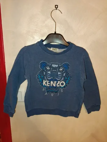 Sweat Kenzo taille 4 ans en très bon état