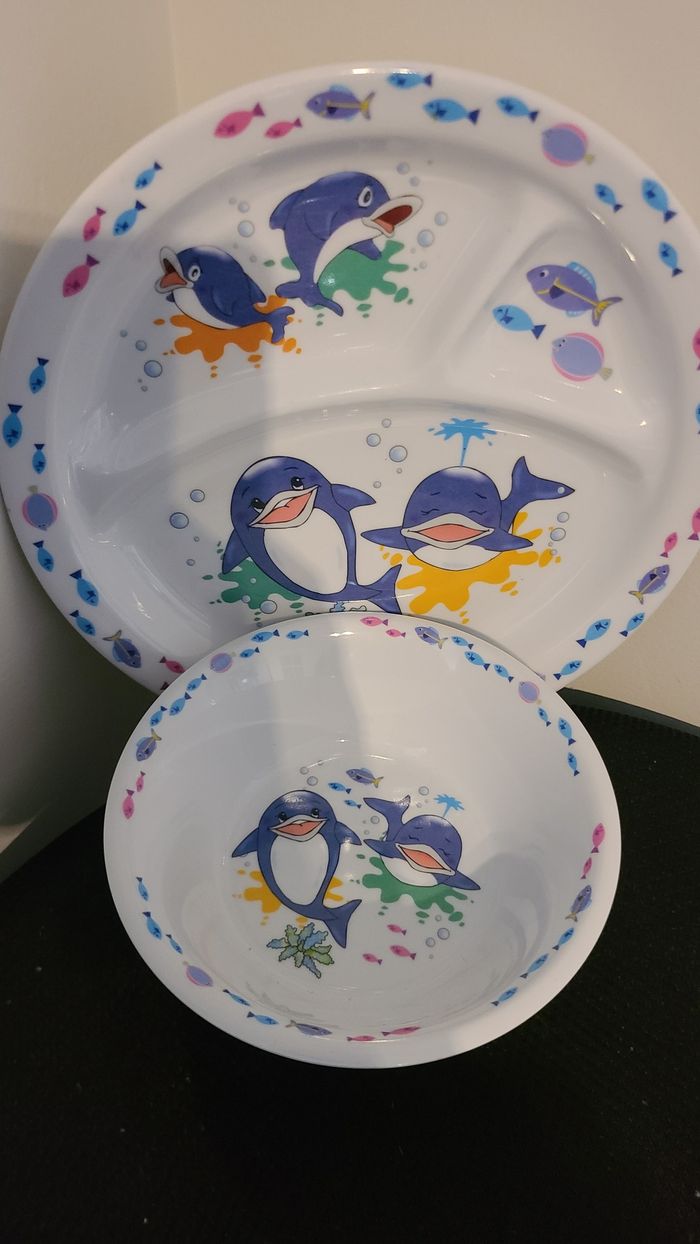 assiette et bol enfant motif dauphins