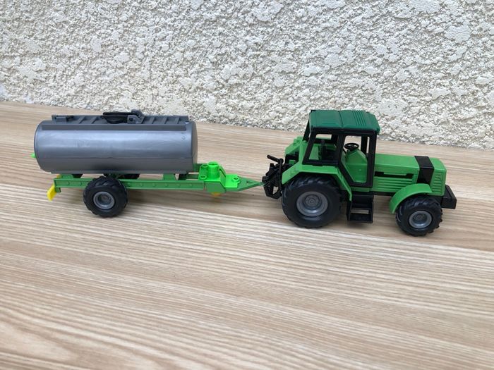 Tracteur et remorque citerne bon état environ 30 cm - photo numéro 6