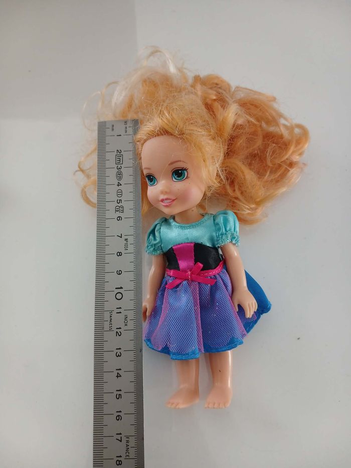 Petite Poupée Anna (La Reine des Neiges) - Disney - 15 cm - photo numéro 6