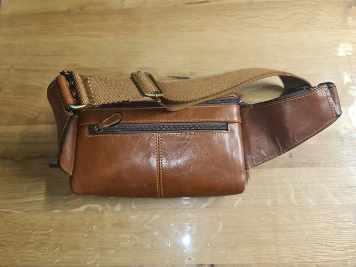 Neuve banane en cuir véritable double synthétique (voir étiquette) avec plusieurs poches - photo numéro 3