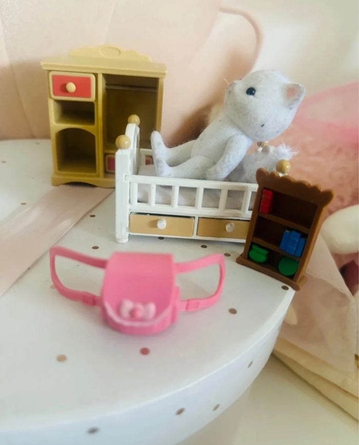 Lot meubles chambre chat / piano Sylvanian - photo numéro 4