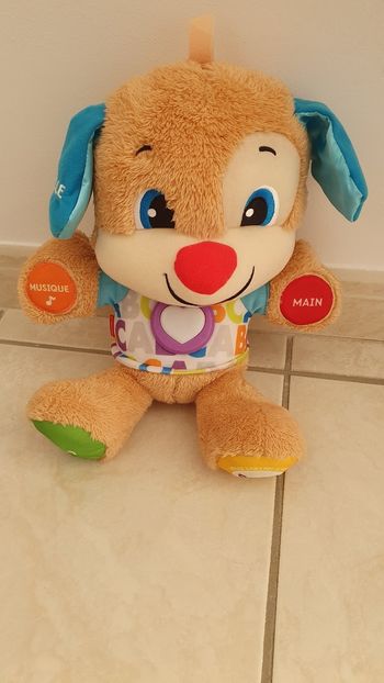 Chien peluche interactif