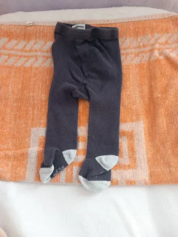 🚼collant gris Kiabi 6 mois
