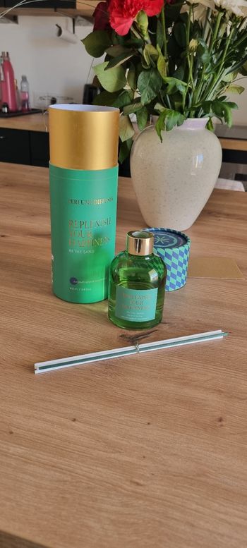 Parfum d'ambiance neuf