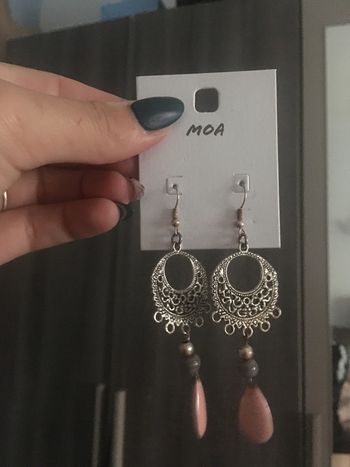 Boucles oreilles pendantes