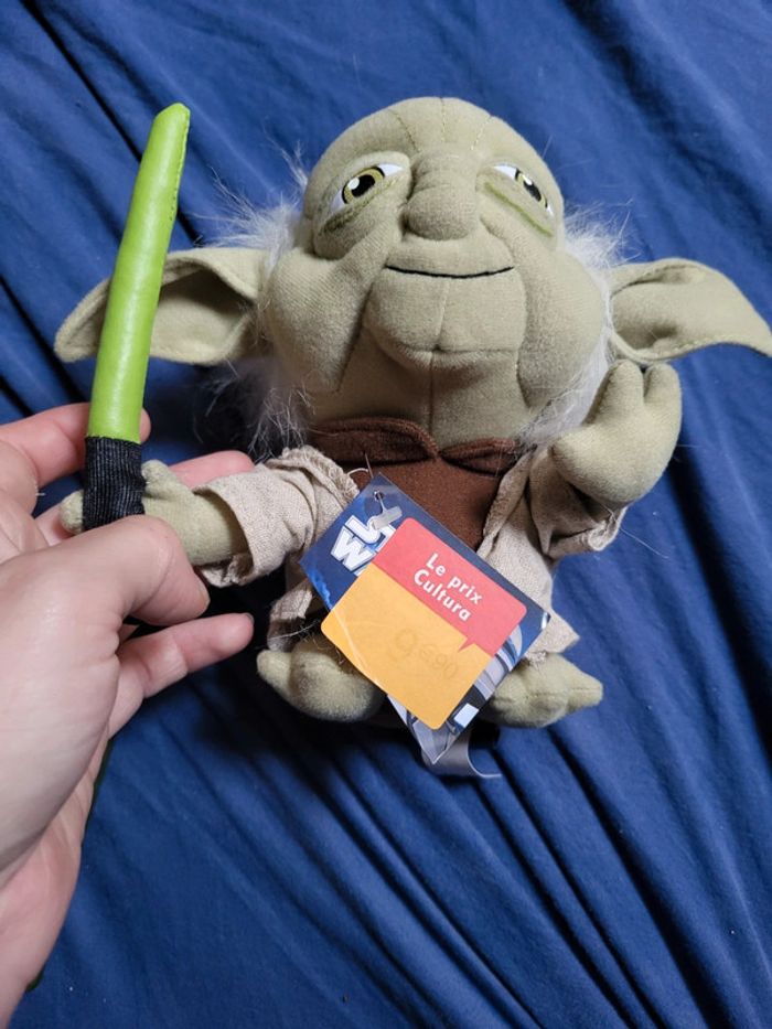 Peluche maître yoda
