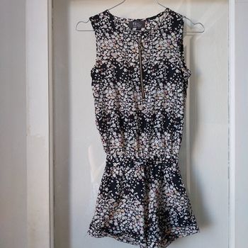 Magnifique combi short 10 ans neuve