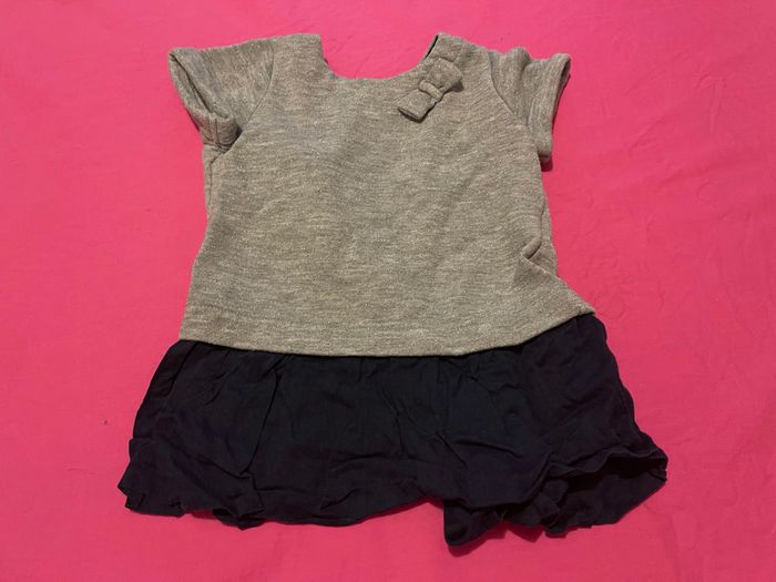 Lot de 20 vêtement taille 6 mois - photo numéro 7
