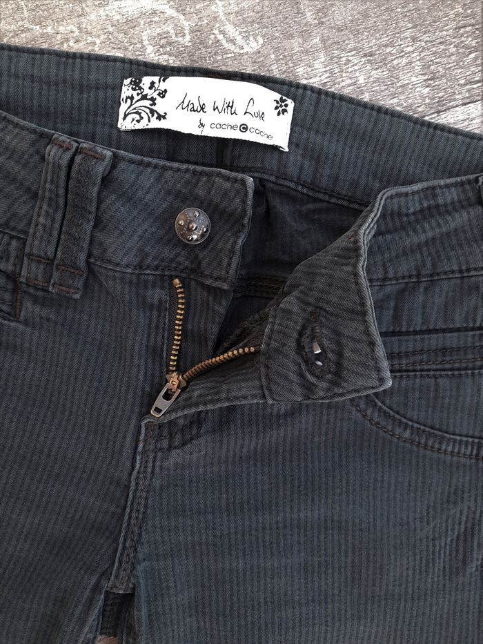 Bermuda noir à rayures grises - Cache Cache - photo numéro 3