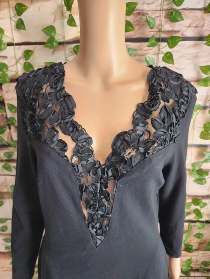 🌸Robe noire Dentelle Loricci Taille 40🌸 - photo numéro 2