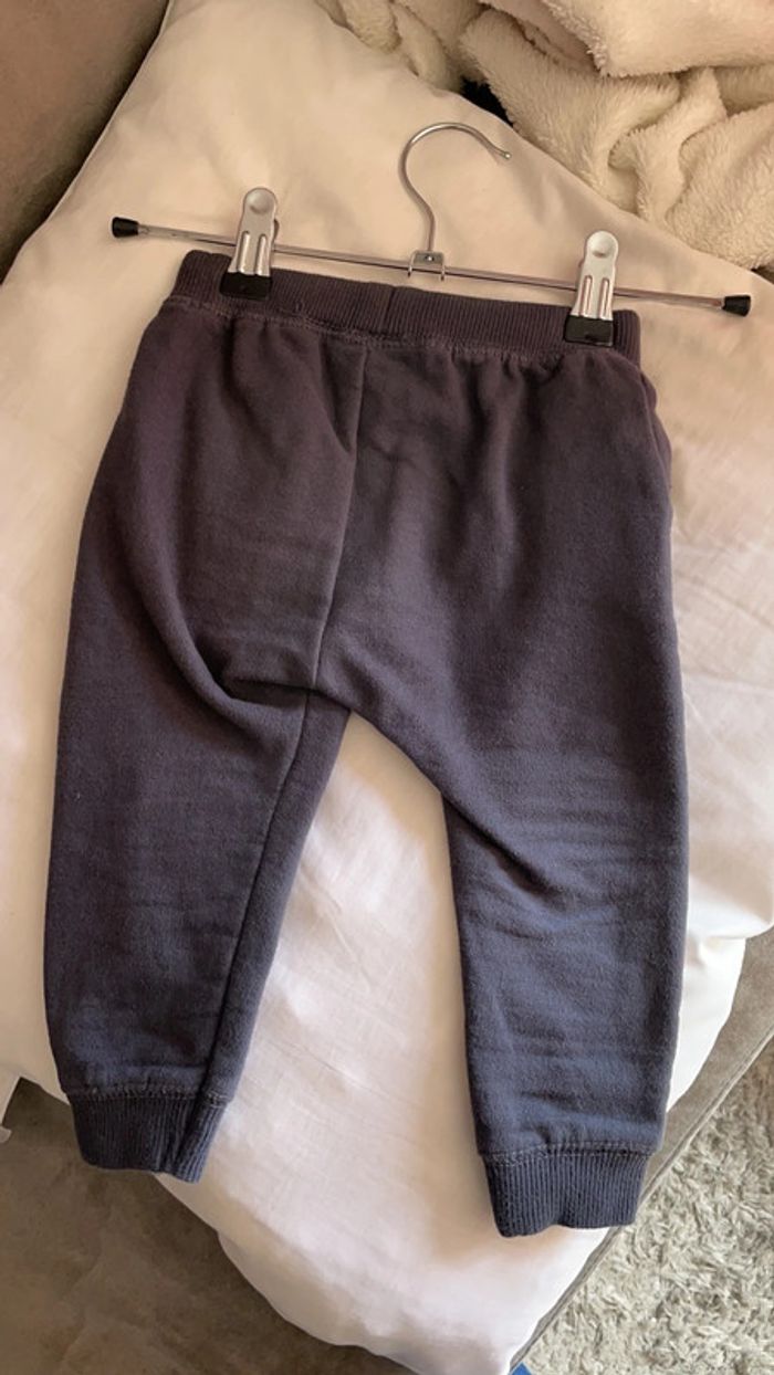 Jogging garçon Zara 12/18 mois 86cm - photo numéro 2