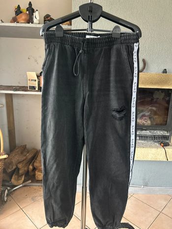 Jean noir à élastique