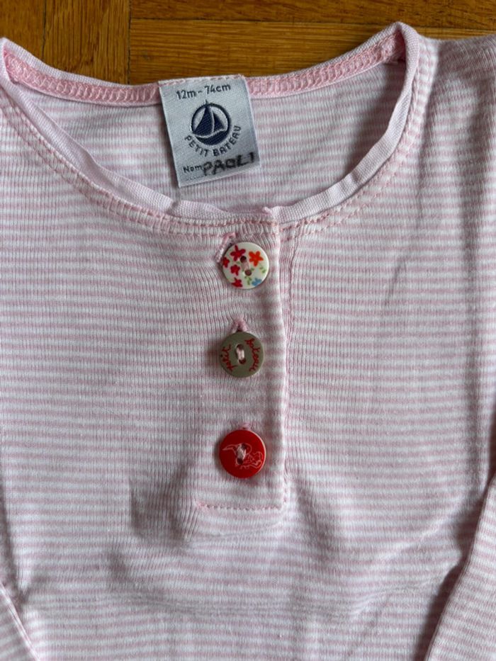 T-shirt Petit Bateau 12 mois parfait état - photo numéro 2