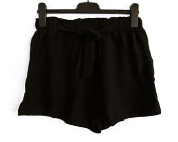 Short noir avec ceinture à nouer. Primark. Taille 40 / 42