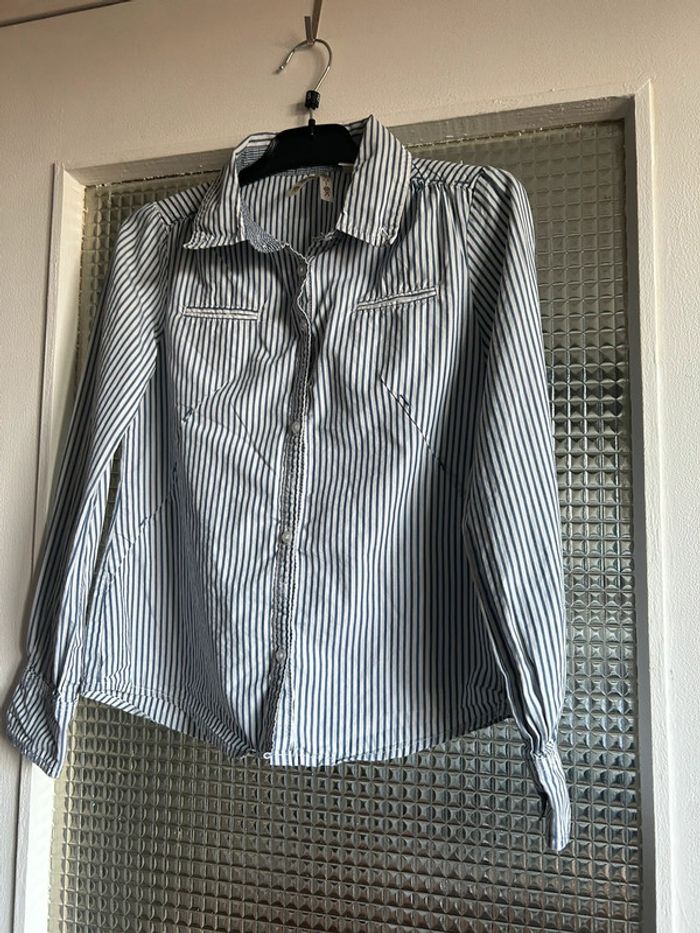 Jolie chemise 8 ans - photo numéro 5