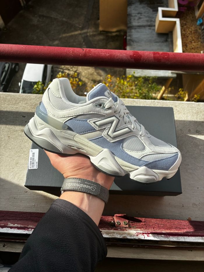 New Balance 9060 Dusk Shower - Taille 38 - Neuves