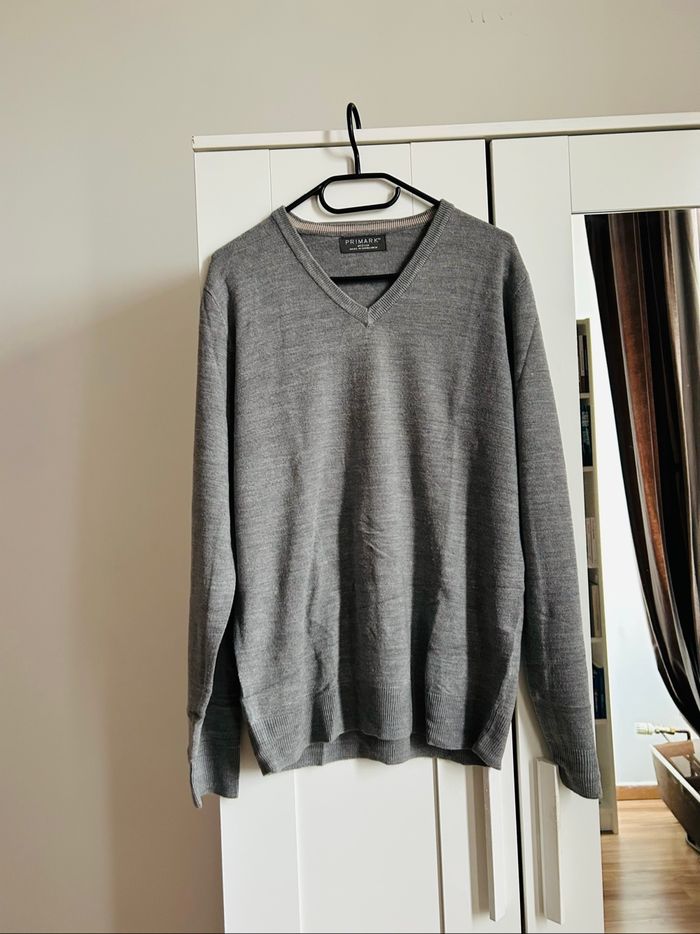Pull gris uni Col V Homme Primark Tailles M-L