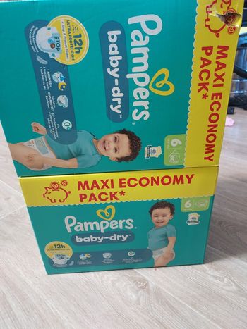 Lot couche pempers  taille 6