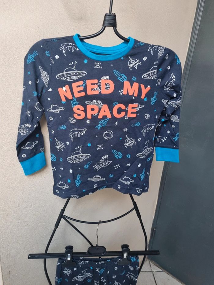 Pyjama 2 pieces5avec dessin de l'espace - photo numéro 2