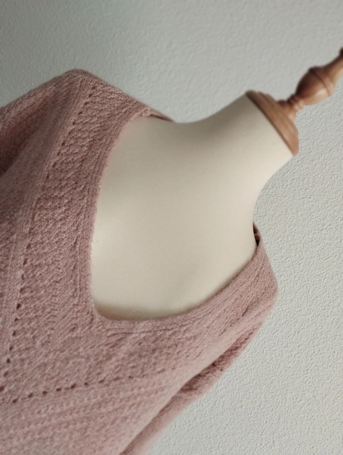 Pull col V moyennement oversize rose poudré - photo numéro 9