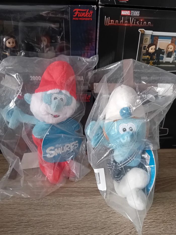Lot de 2 marionnettes schtroumphs neuves