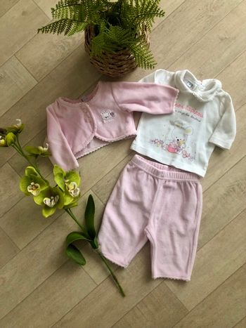 Ensemble bébé rose et blanc