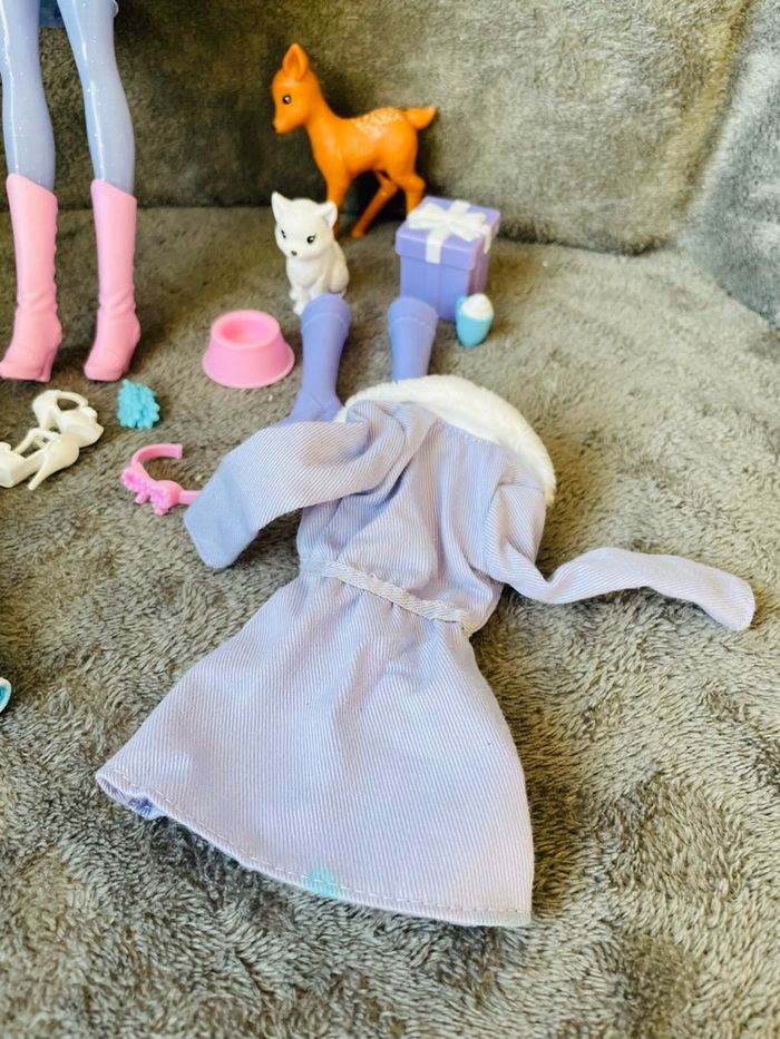 Barbie Color reveal hiver - photo numéro 4
