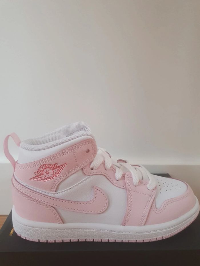 Nike Air Jordan 1 Mid "Pink"(29.5)