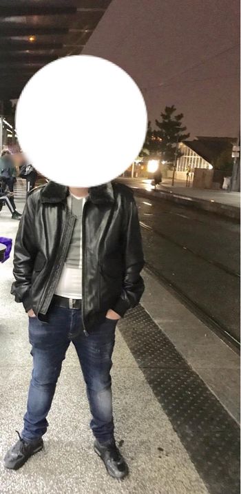 Blouson en cuir marque AZ Factory