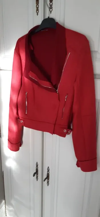 Ensemble rouge