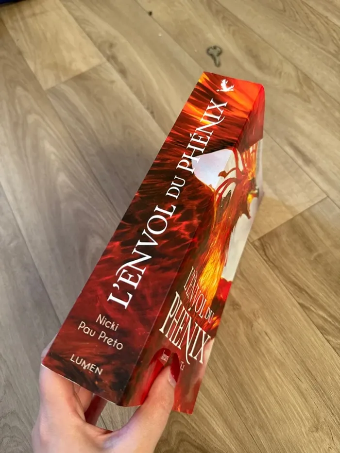 Nicki Pau Preto - L’envol du Phénix tome 1 - photo numéro 2
