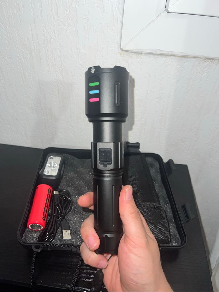 Lampe torche 1M Lumen avec lampe frontale - photo numéro 3
