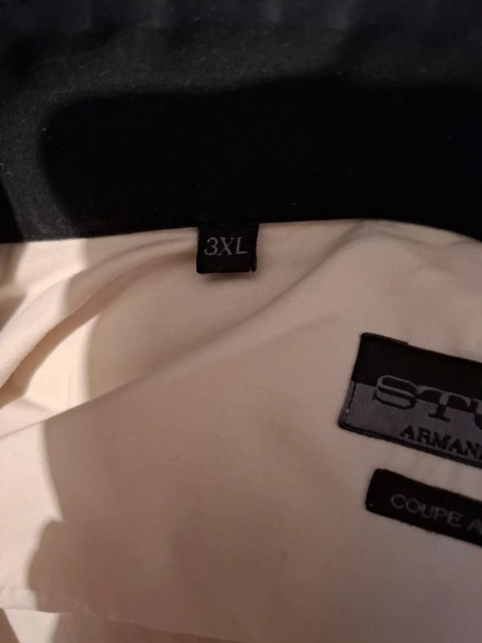Chemise hommes très bon état coupe ajustée taille 3XL blanche et noire Armand Thierry - photo numéro 5