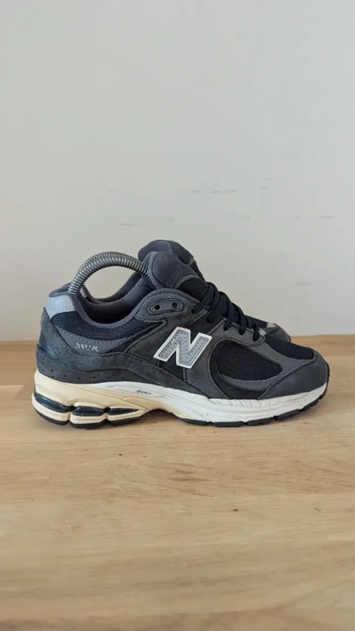 New balance 2002 r