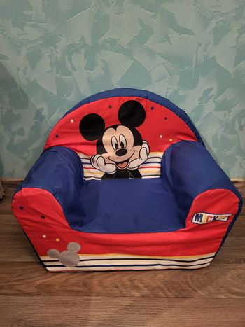 Fauteuil mickey 